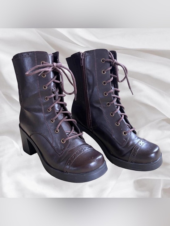 Mudd Shoes - ‼️SOLD‼️Brown Faux Leather Lace Up Boots